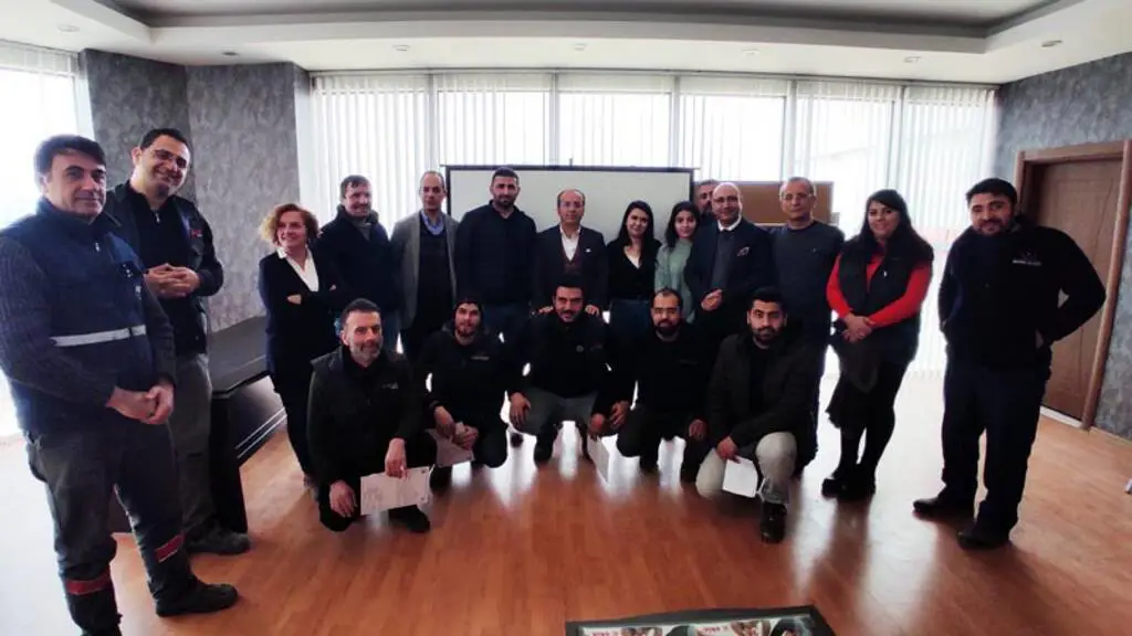 Endüstriyel Cam Üretimi Mesleki Yeterlilik ve Usta Öğreticilik Eğitimleri